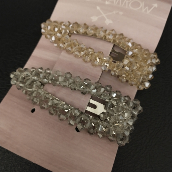 Hair clips - Picture 3 of 12